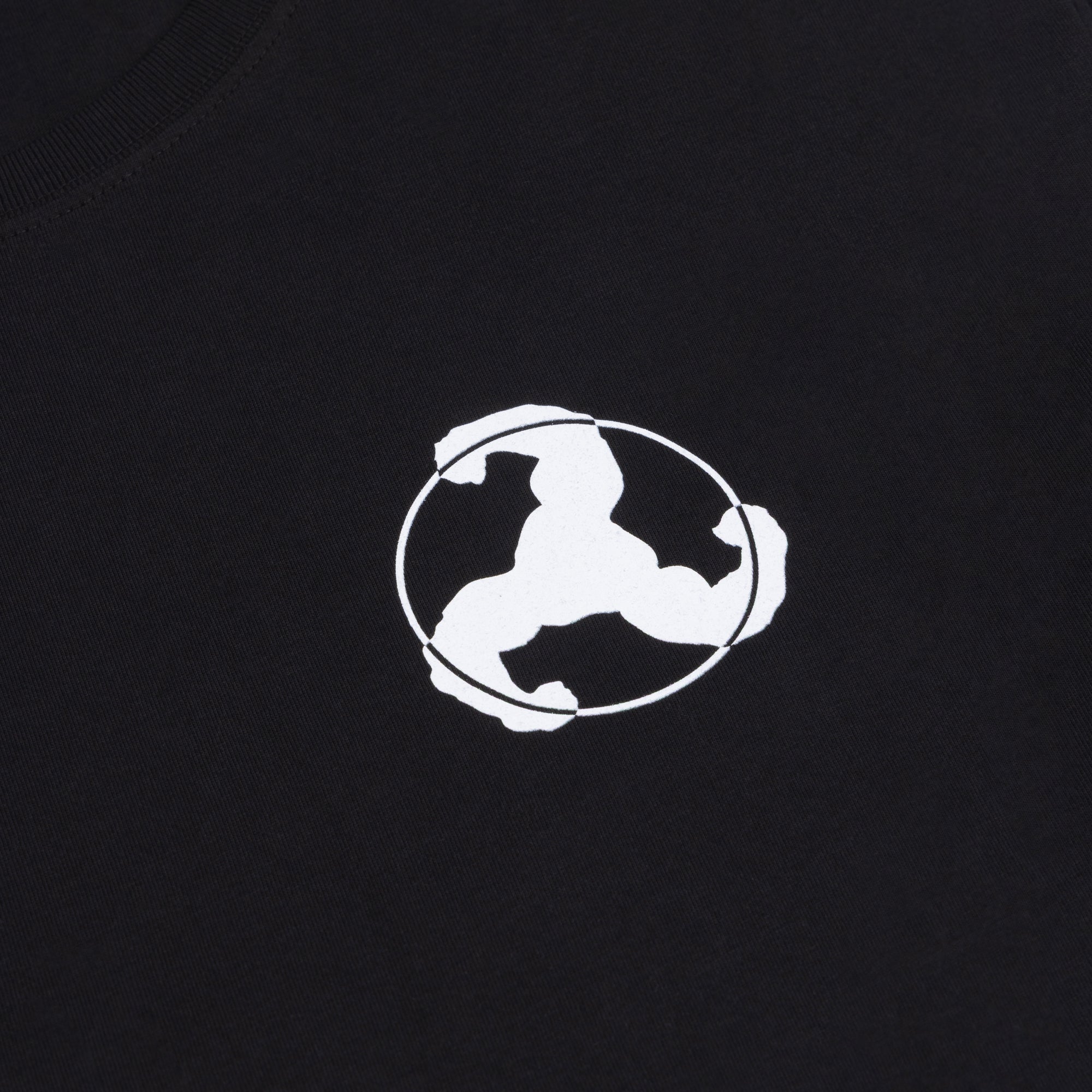 BICEP DOVE TEE - BLACK